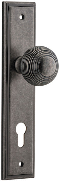 IVER GUILDFORD DOOR KNOB ON STEPPED BACKPLATE - CUSTOMISE TO YOUR NEEDS