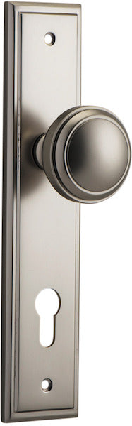 IVER PADDINGTON DOOR KNOB ON STEPPED BACKPLATE - CUSTOMISE TO YOUR NEEDS