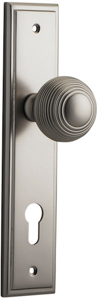 IVER GUILDFORD DOOR KNOB ON STEPPED BACKPLATE - CUSTOMISE TO YOUR NEEDS