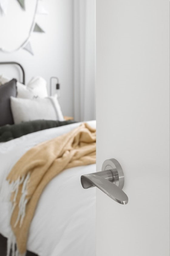 ZANDA APOLLO - Brushed Nickel, Satin Chrome