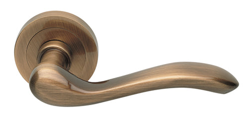 Manital- Erica Lever with Round Rose Door Handle