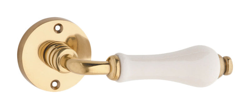 TRADCO EXETER DOOR LEVER HANDLE ON ROUND ROSE