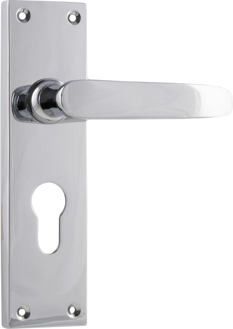 TRADCO BALMORAL DOOR LEVER HANDLE ON RECTANGULAR BACKPLATE 