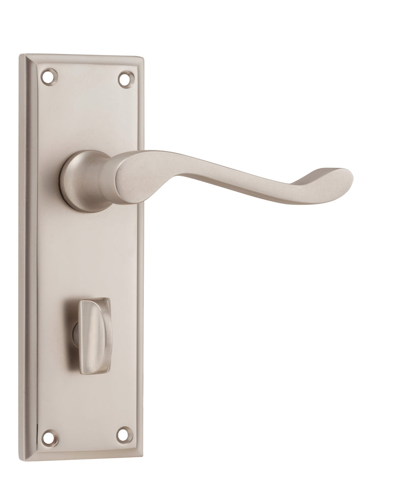 TRADCO CAMDEN DOOR LEVER HANDLE ON RECTANGULAR BACKPLATE